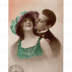 1920's Postcard - Loving Couple