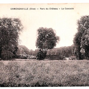Unused Vintage French Postcard - Waterfall in the Chateau Grounds, Ermenonville, France