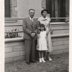Vintage französische Fotografie - Mann, Frau und junges Mädchen