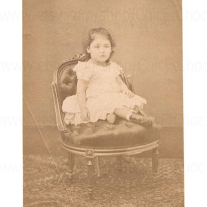 Antieke Franse foto - meisje genaamd Yvonne