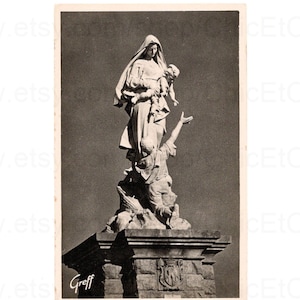 Unused Vintage French Postcard - Notre Dame des Naufragés, Pointe du Raz de Sein, Brittany