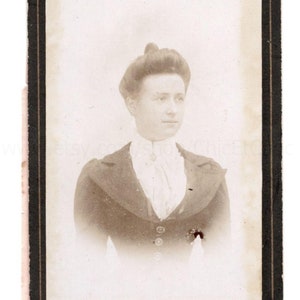 フランスのアンティーク写真 / Carte de Visite (CDV) - 若い女性
