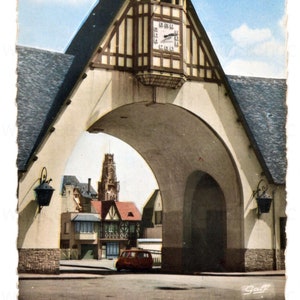 Vintage French Postcard - Le Marché, Le Touquet, Pas-de-Calais, France