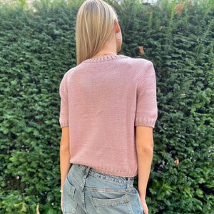 Ręcznie robiony sweter z organicznej bawełny: Rose Antique z krótkim rękawem i okrągłym dekoltem zdjęcie 3