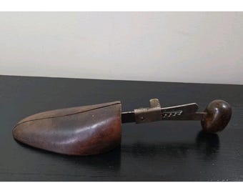Vintage Single Wood Wooden Shoe Form Keeper Stretcher Adjustable