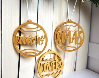 3D Christmas ornaments for book lovers Bookmas