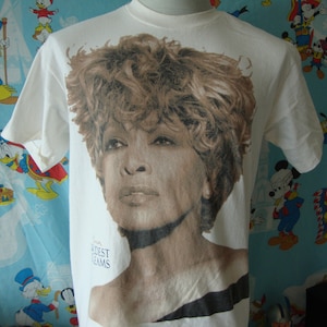 Camiseta vintage de los 90 de Tina Turner "Wildest Dreams Tour 1996" con banda de concierto, blanca, talla M mediana