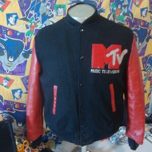 MTV Music Television Pyramid Varsity 
