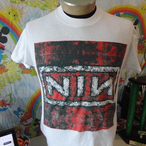 Vintage 90s Nine Inch Nails Tour T-Shirt NIN Size M Metal Goth Rock Band