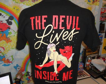 Vintage Y2K The Devil Lives Inside Me Sexy Cartoon T Shirt M