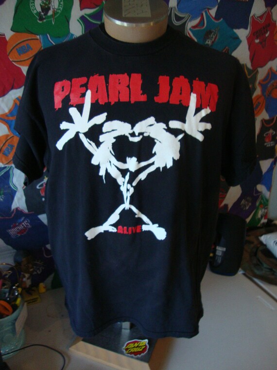 Vintage PEARL JAM Alive Concert Tour Band Tee 90