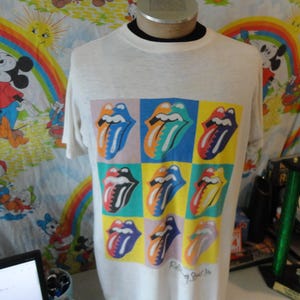 Camiseta vintage de los 80 de The Rolling Stones, gira de conciertos de rock clásico de 1989, ruedas de acero, fina como el papel, talla L