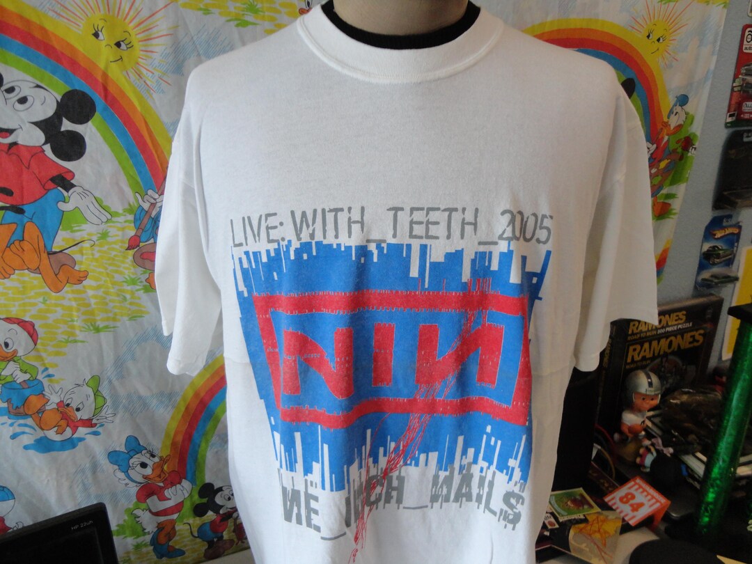 Vintage Nine Inch Nails 2005 Live With Teeth Tour T-shirt NIN Size