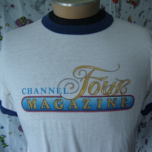 Vintage Channel Four Magazine NBL Be There TV Show Promo tägliche Wecker Punkrock-T-Shirt Erwachsene Größe L