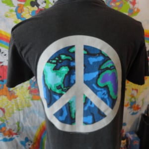 Vintage 90&#39;s MTV Love and Peace Music Television Promo Tee 1991 T Shirt M