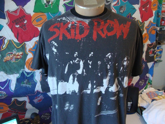 Vintage SKID ROW 1990 Tour Band shirt / Concert Tee / T-shirt / Makin’ a Mess of the US / Sebastian Bach / Size L