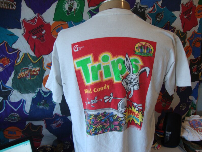 Vintage 90's TRIPS Dog Eat Dog mushroom drug trip acid lsd psychedelic drugs parody Tee shops T Shirt XL