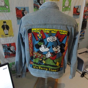 Vintage 90&#39;s Mickey and Minnie Mouse Walt Disney Mickey & Co BLING Denim Jean Jacket Adult Size L