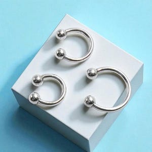 NON-ANODIZED (00G, 0G, 2G, 4G, 6G, 8G, 12G)Internally Threaded Bigger Gauge Horseshoe Circular Barbell Balls Spikes