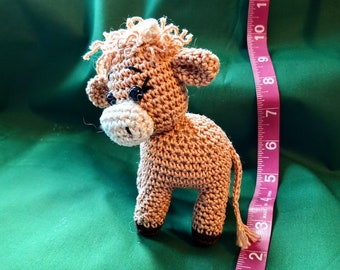 Crochet Highland Cow, Handmade in USA.