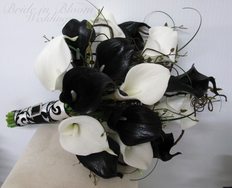 Black And White Wedding Bouquets