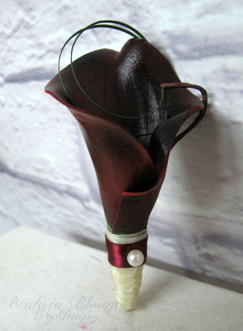 Boutonniere Wedding boutonnieres Red black real touch calla lily