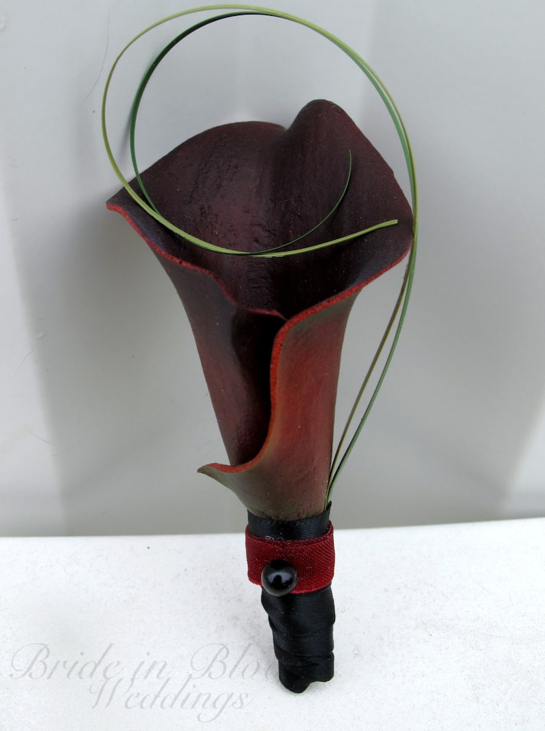Boutonniere Wedding boutonnieres Red black real touch calla lily