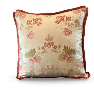 Pillow made with Vintage VEREL DE BELVAL Beaumarchais Pattern - 22&quot; Square