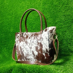 Handcrafted Hair-On Cowhide Leather Tote Bag: Everyday Versatile Style