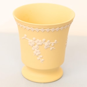 Vintage Wedgwood Jasperware Primrose Yellow Emperor Posey Pot - Cache Pot