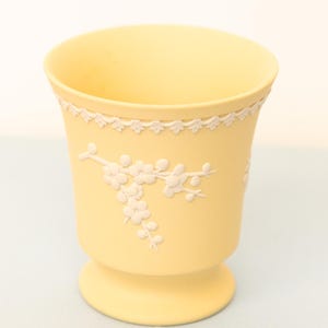 Vintage Wedgwood Jasperware Primrose Yellow Emperor Posey Pot - Cache Pot