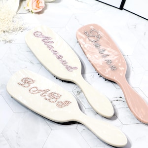 Personalized Hair brush,Bridesmaid Gifts ideas,Wedding Bridesmaid Accessories,Wedding Party Hair Accessories,Luxury Bridesmaid Gift