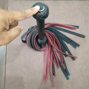 Black Maroon Leather Flogger 30Tail  Long Handmade Swivel Whip Genuine Premium Quality Soft Whip Leather Flogger Flog Handmade Thuddy Leathe