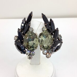Glamorous Hattie Carnegie Black Diamond Earrings 1950s image 3