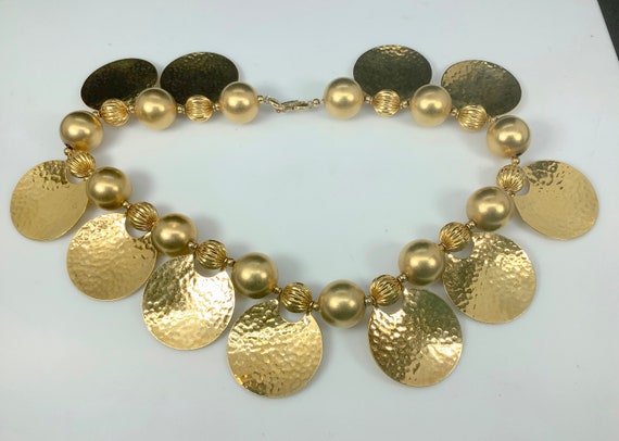 Fabulous Trifari Gold Hammered Disc Necklace - Cr… - image 6