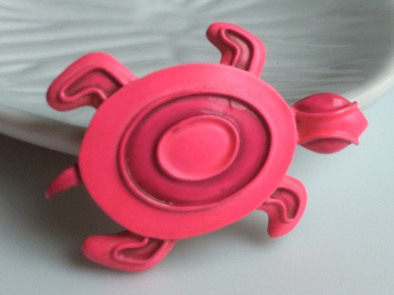 JJ Hot Pink Enamel Turtle Brooch - image 5