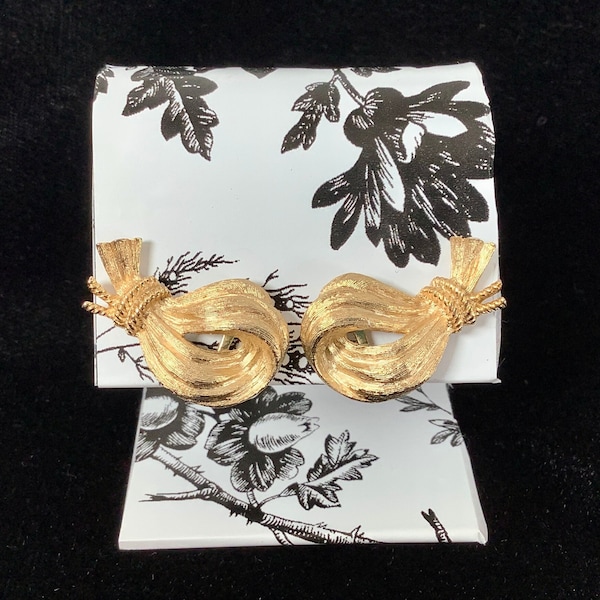 Vintage Crown Trifari Gold Loop Earrings - 1950s, 1960s