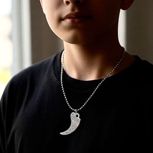 Handmade Damascus Steel Wolf Tooth Inspired Pendant Necklace | Wolf Fang Jewelry | Tribal Men’s Necklace