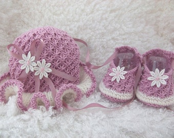 Knitting Pattern for hat and shoe set to fit 16-22" reborn or prem - 0-3 month baby PDF