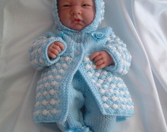 Knitting pattern for dolls outfit to fit 14 inch - 16 dolls