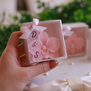 Flower Candle Favors,Personalized Candle Box,Wedding Favor for Guests,Bridal Shower Party Favors,Elegant Favors,Pearl Favors,Boxed Candle