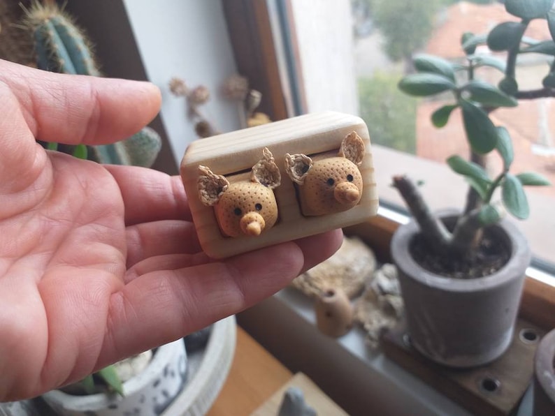 Miniature drawers with animals, Wood carving mouse, Unique wood box, Wood sculpture, Reclaimed wood miniature art image 9