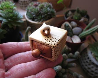 Stud earrings box with miniature bird Jewelry box wood carving Еngagement Ring box Jewelry storage