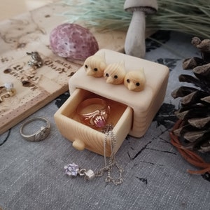 Scatola per anello di fidanzamento con uccelli, Scatola per anello di proposta, Piccola scatola per anello di legno, Scatola insolita fatta a mano, Scatola per anello di proposta