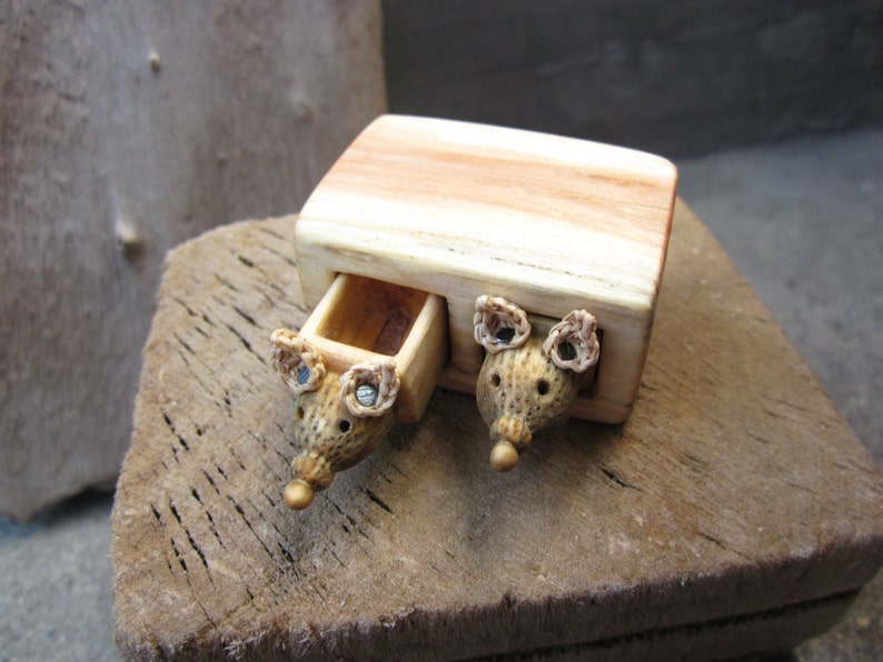 Miniature drawers with animals, Wood carving mouse, Unique wood box, Wood sculpture, Reclaimed wood miniature art image 5