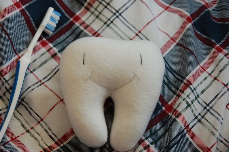 TOOTH FAIRY CUSHION image 3