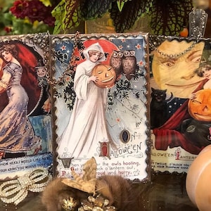 Postcard, Interchangeable Glass Frame, Easy to change cards after each holiday. 3 1/2 x 5 1/2 image 1