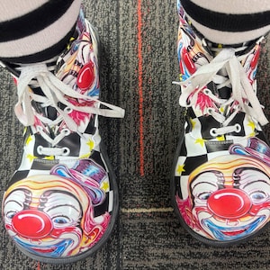 Clown Shoes Bubble Toe High Tops Sizes 8-10 Professional Clown Shoes Great shape Comfortable