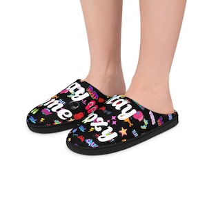 Personalized Flannel Fleece Slippers: Retro Design, Cozy Home Comfort