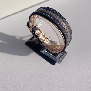 Blankleder set, collar and leash with fish leather inlay “shiny christmas”